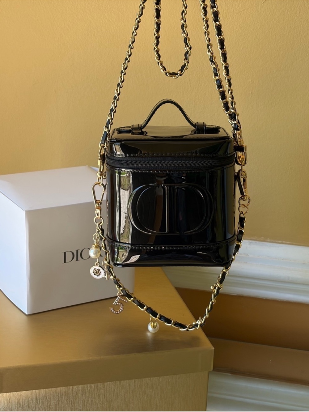 Dior - Picture 4 of 9